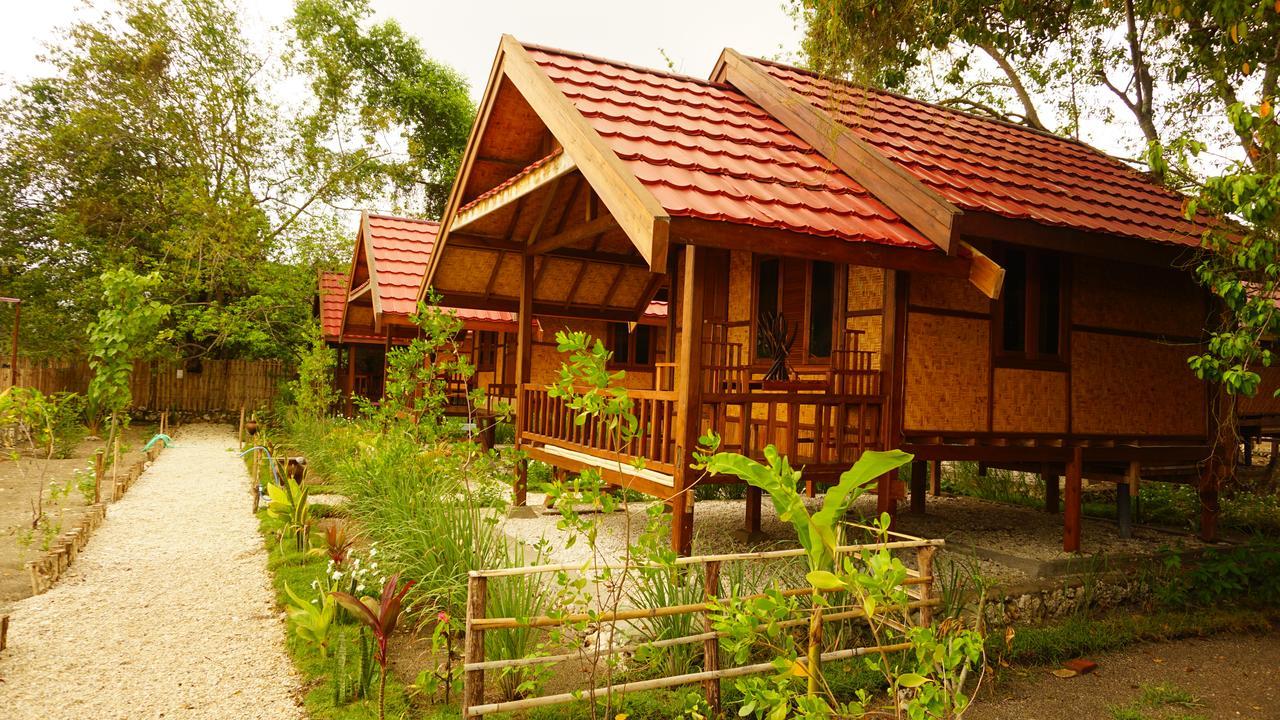 Maryan Moyo Bungalows & Resto Moyo Island Экстерьер фото